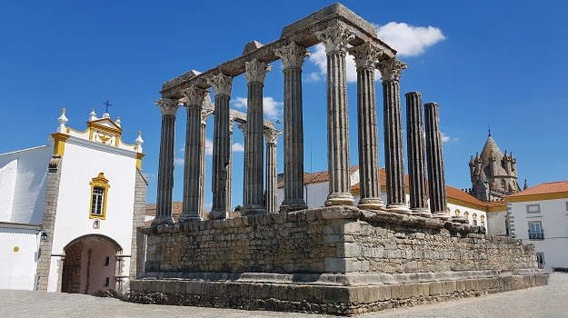 Essential Free Tour Evora1