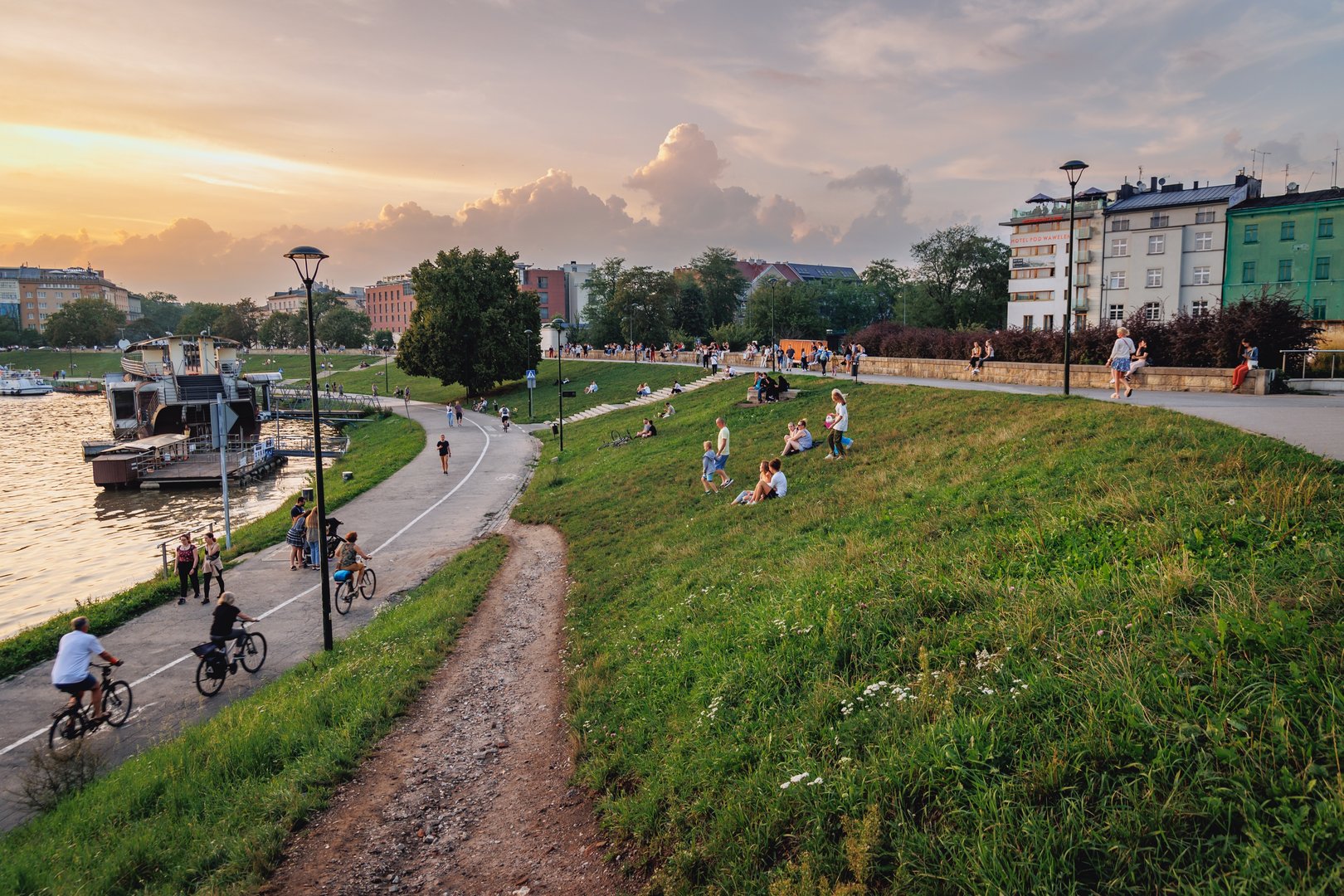 Free Vistula River Bike Tour Krakow5