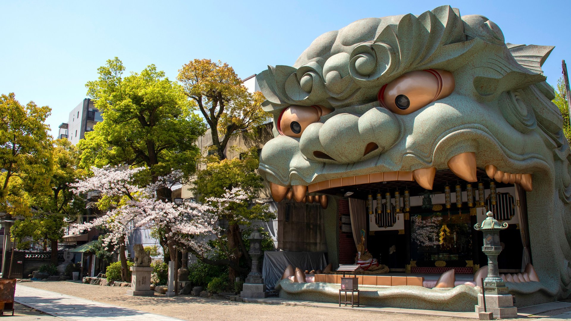 Free Nipponbashi & Shinsekai Tour Osaka1