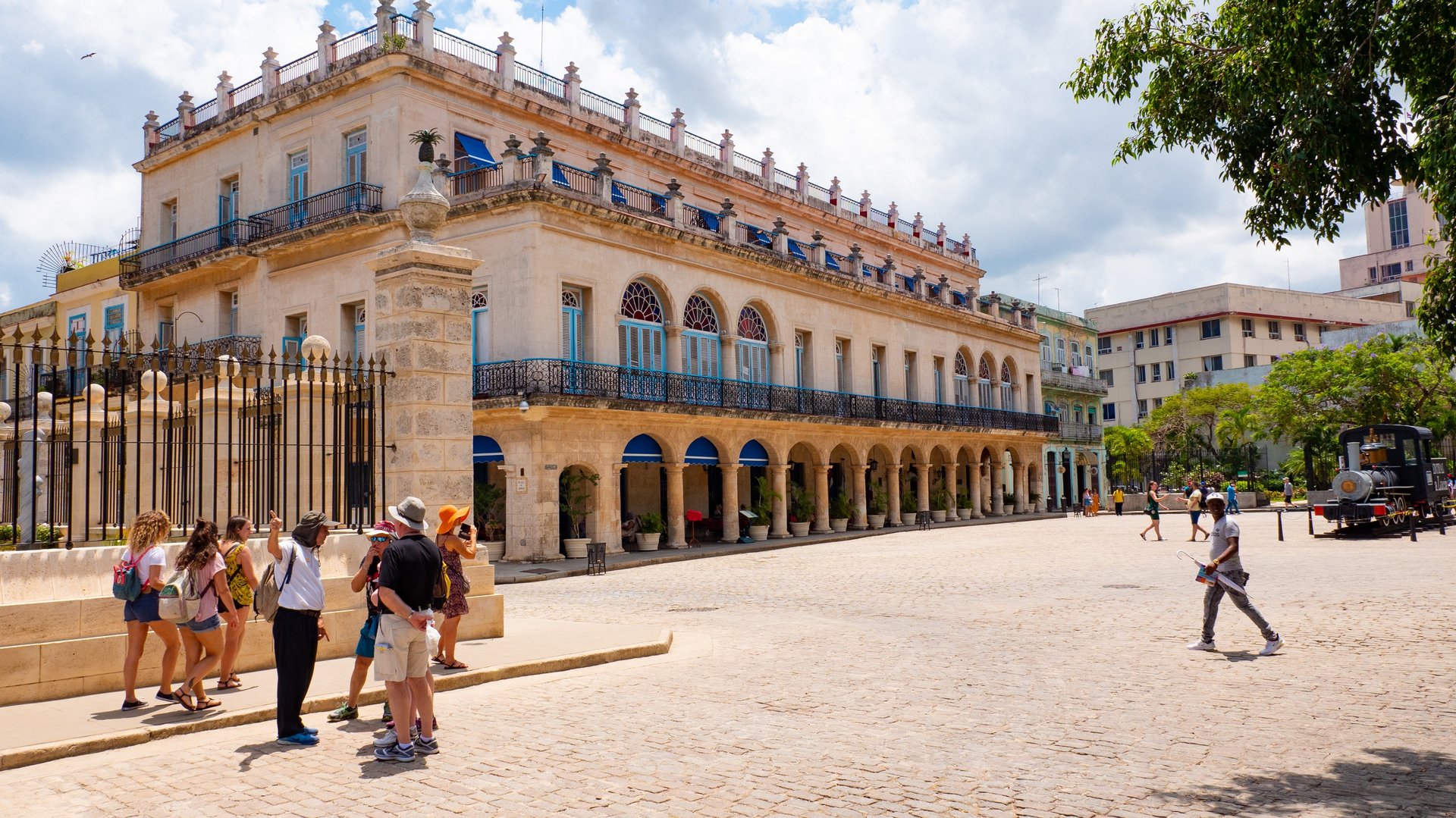 Free Colonial Havana Tour1