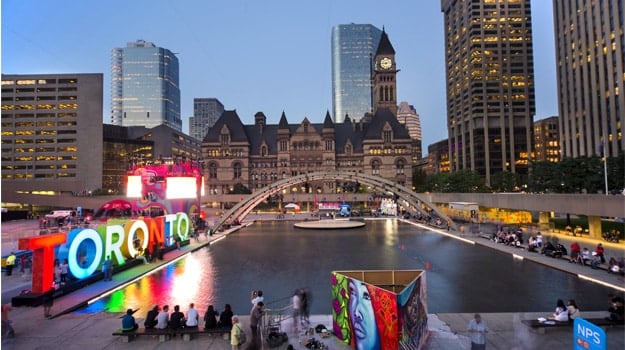 Essential Free Tour Toronto5