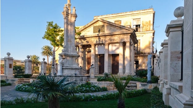 Essential Free Tour Havana4