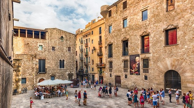 Free Complete Barcelona Tour5