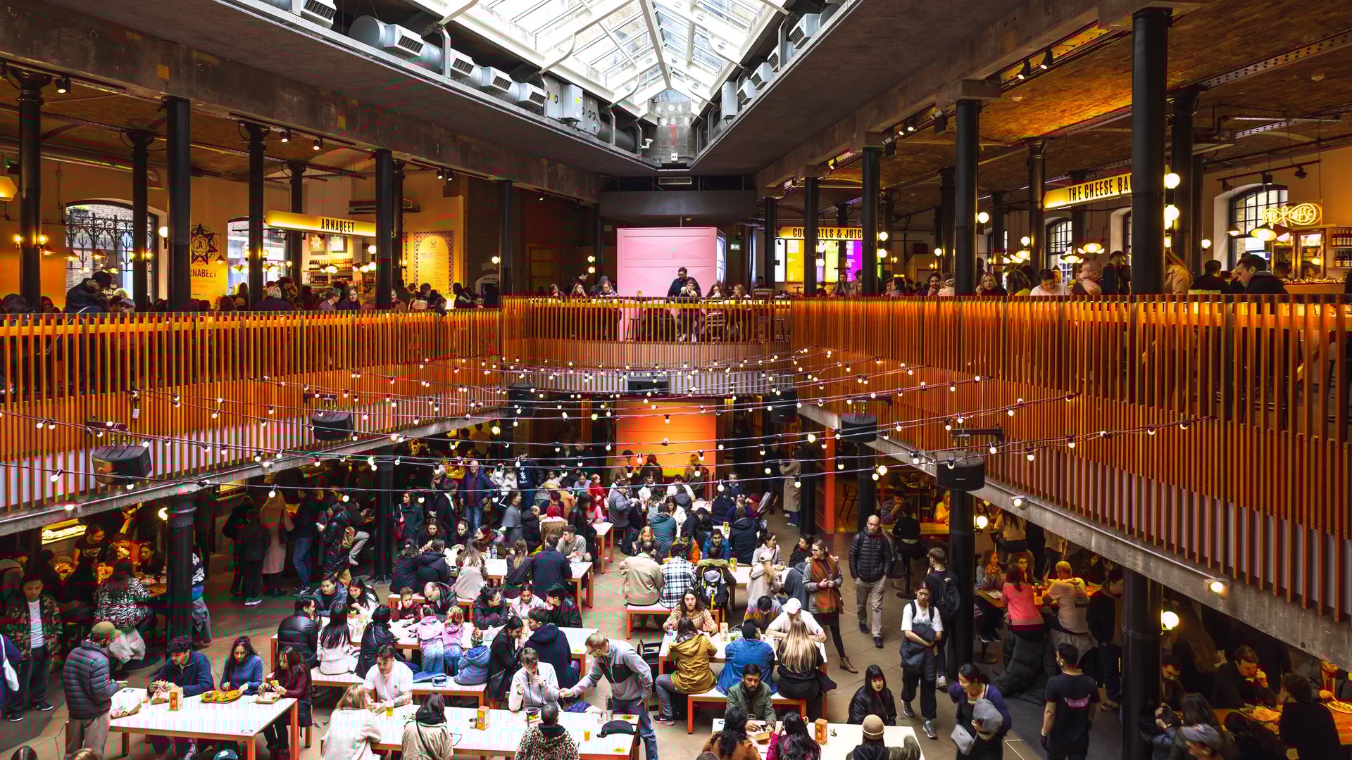 Free Piccadilly & Covent Garden Tour London5