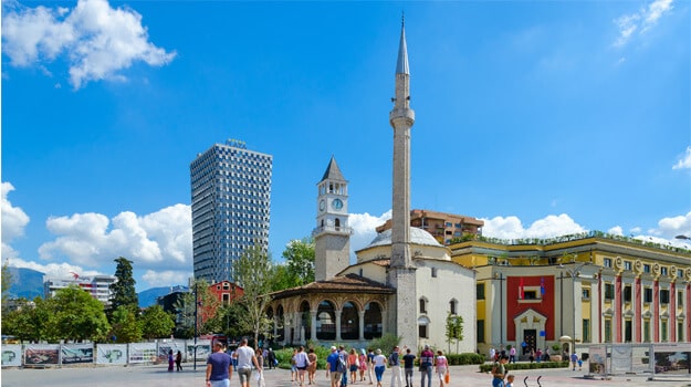 Essential Free Tour Tirana3