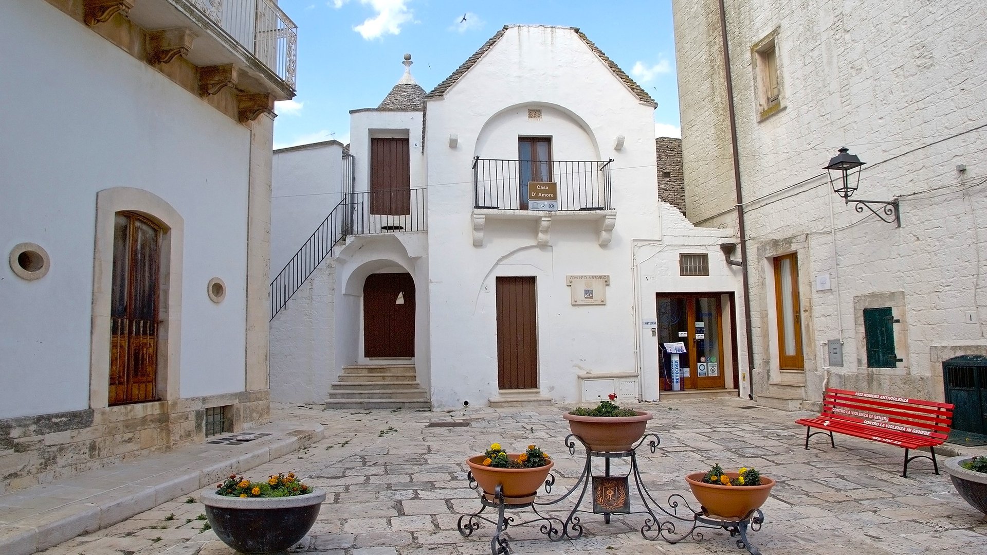 Free Self-Guided Tour Alberobello5