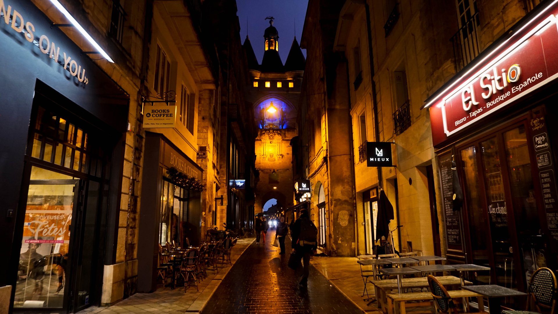 Free Mysteries & Legends Tour Bordeaux5