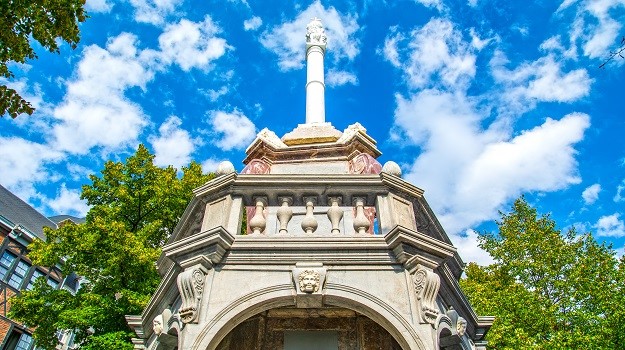 Essential Free Tour Liege1