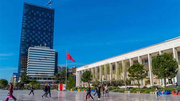 Essential Free Tour Tirana5