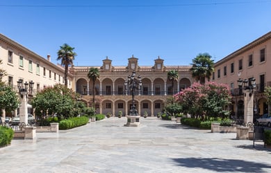 Essential Free Tour Guadix Banner