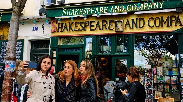 ParisLatinQuarter4