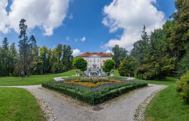 Free Tivoli Park & Castle Hill Tour Ljubljana
