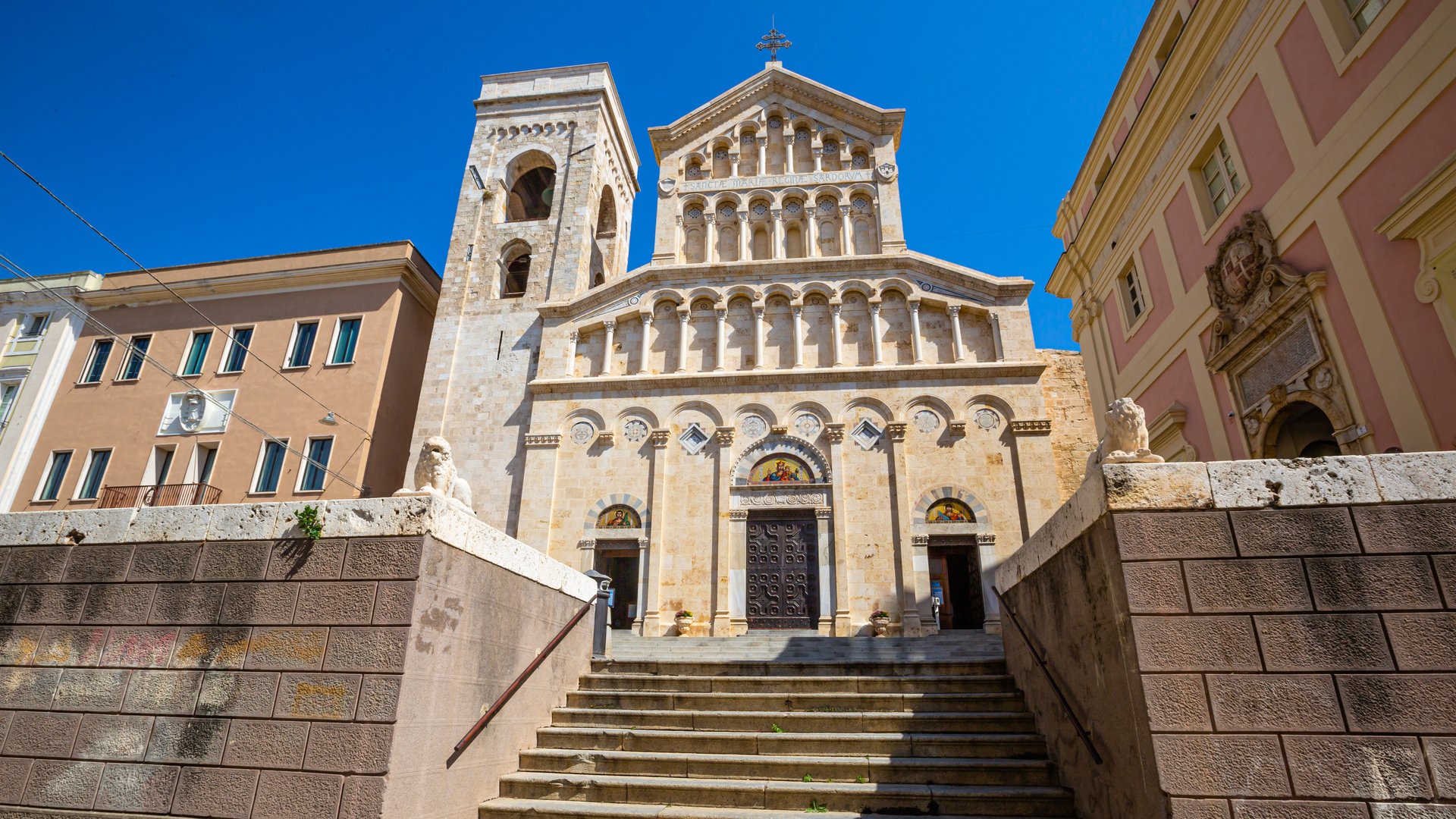 Free Self-Guided Tour Cagliari4