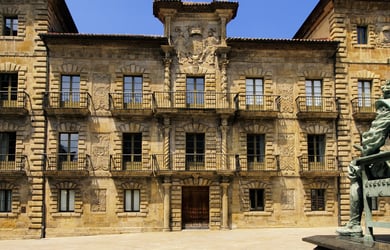 Essential Free Tour Aviles Banner