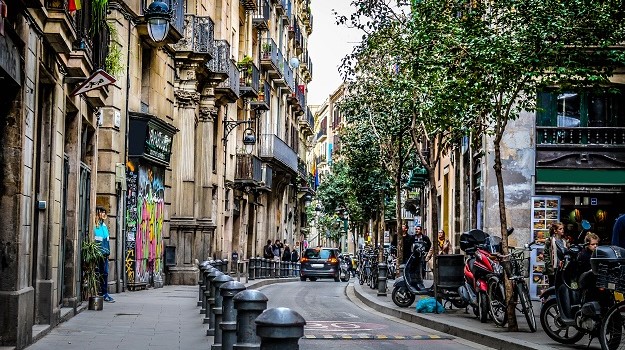 Free Complete Barcelona Tour3