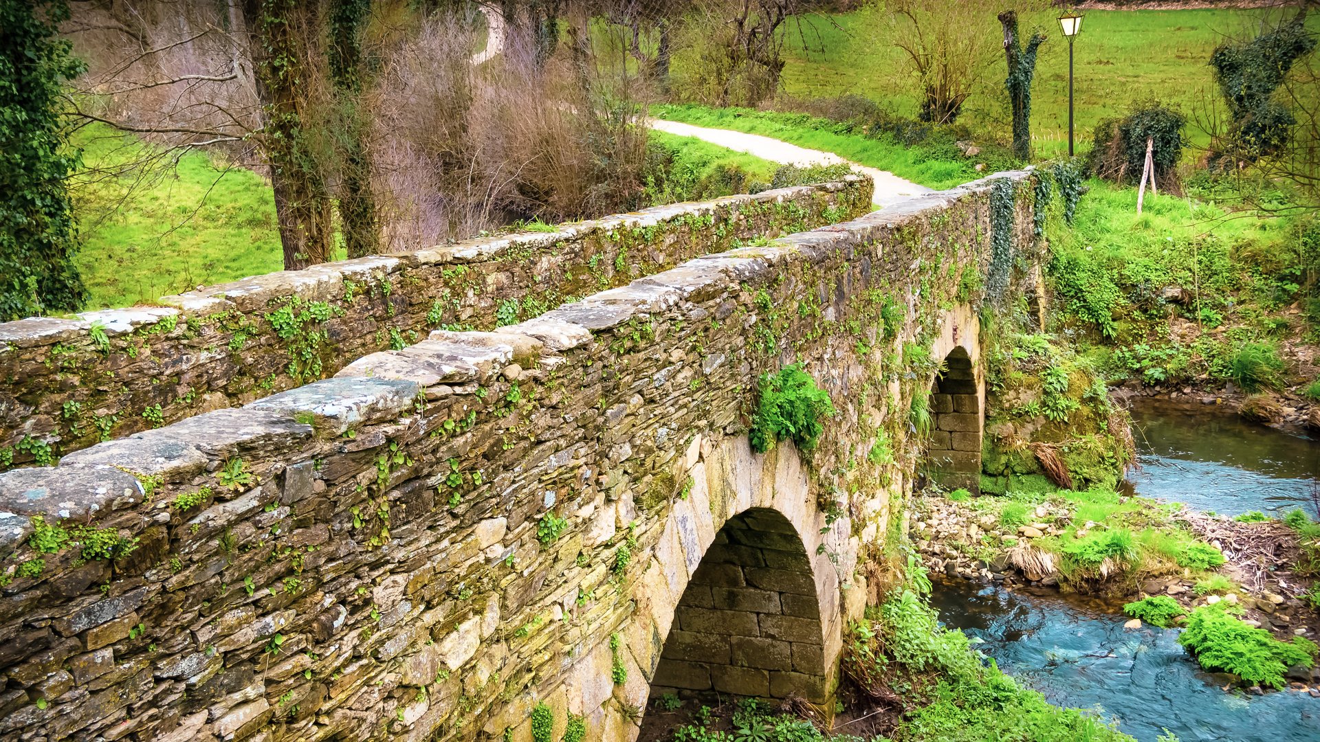 Essential Free Tour Sarria3