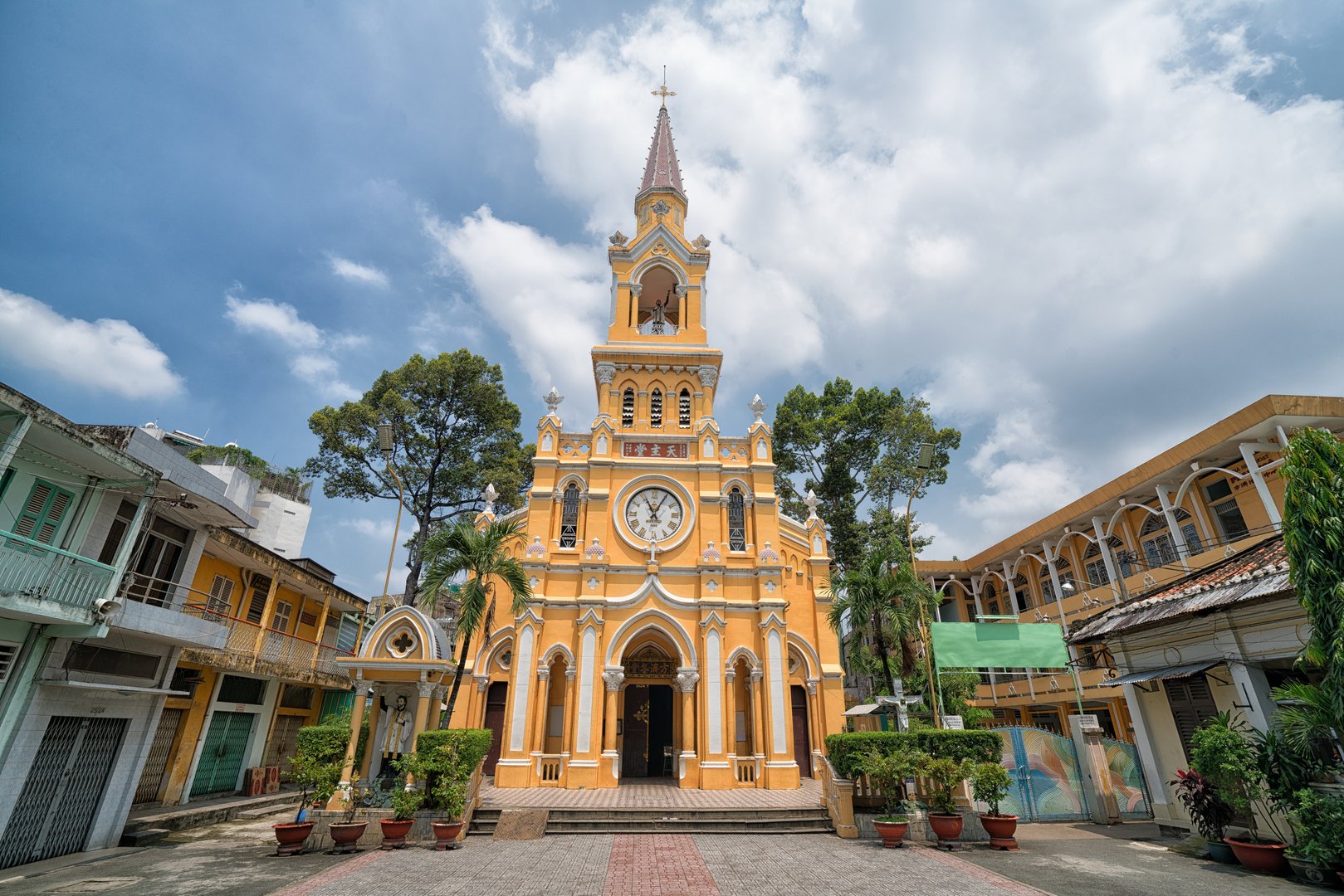 Free Cholon Tour Ho Chi Minh City2