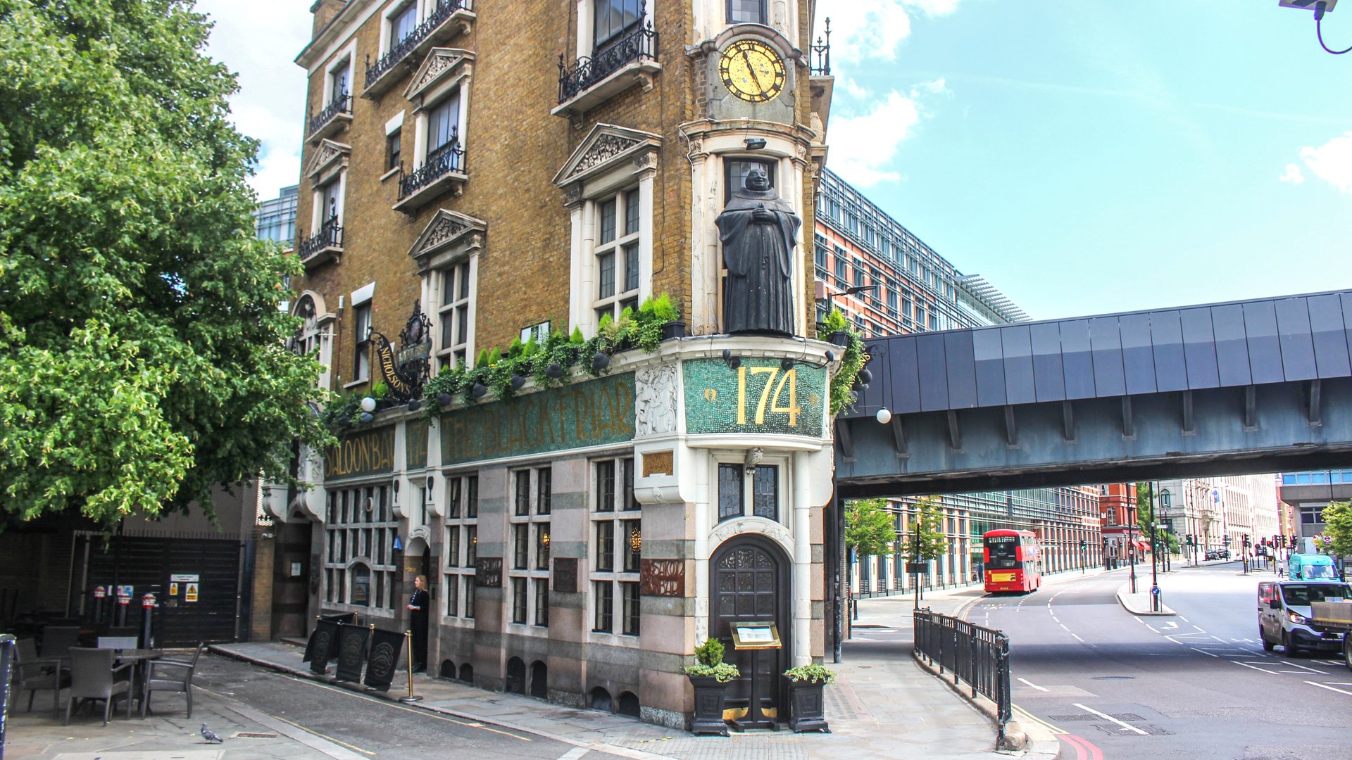 Free Hidden Gems Tour London1