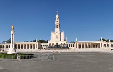 Free Sanctuary of Fatima Tour Banner