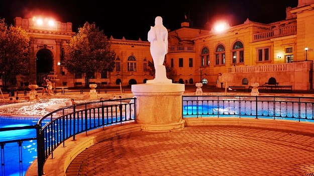 Free Mysteries & Legends Tour Budapest3