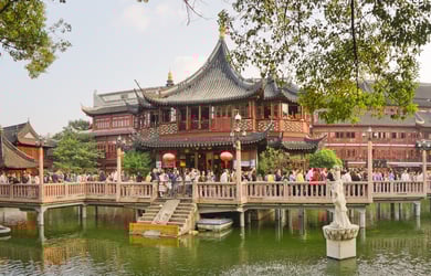 Essential Free Tour Shanghai Banner