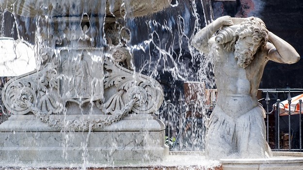 Essential Free Tour Catania4