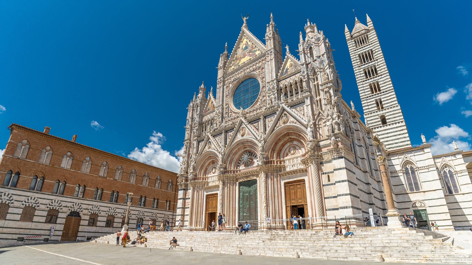 Free Self-Guided Tour Siena1