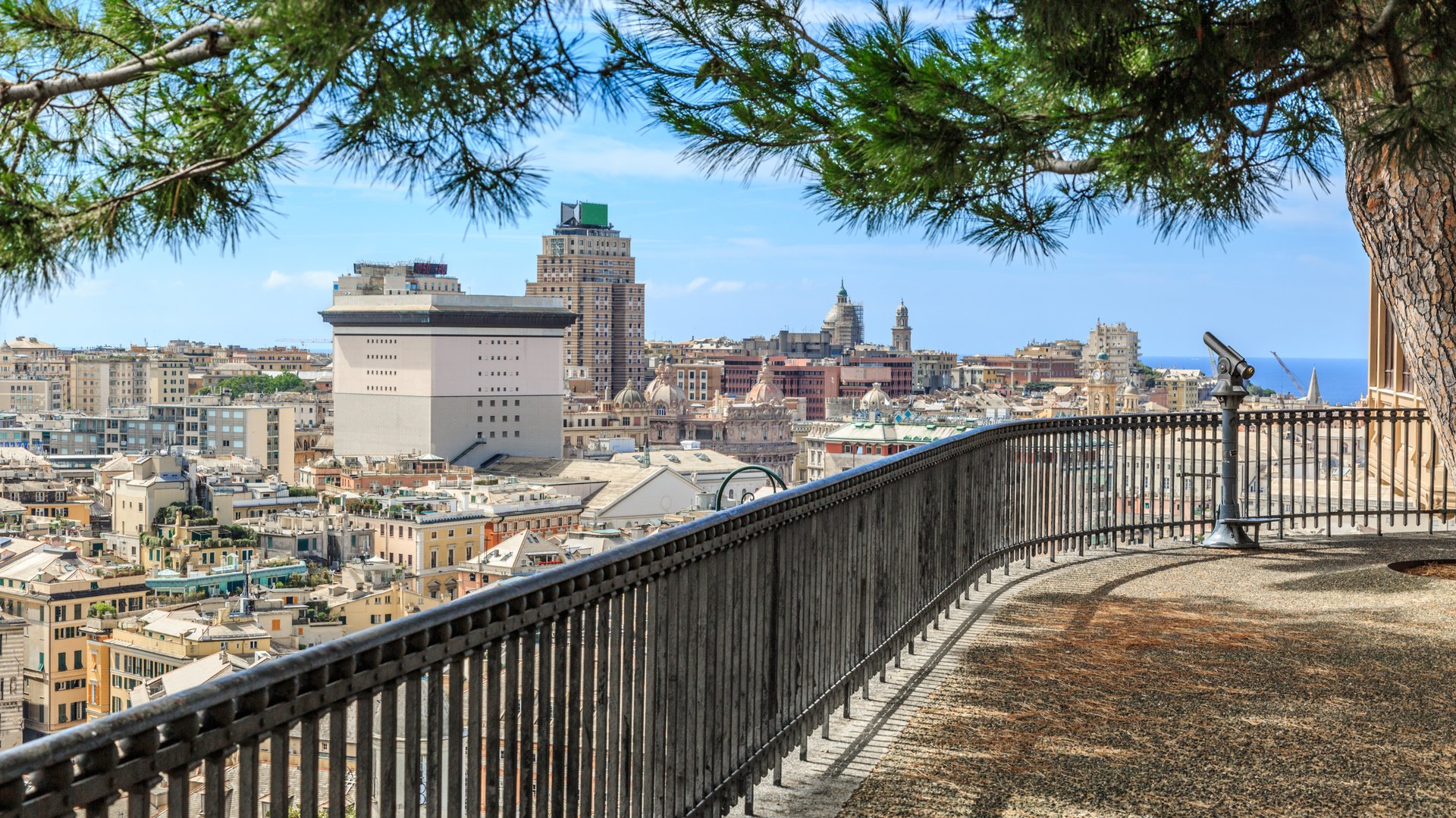 Free Self-Guided Tour Genoa3