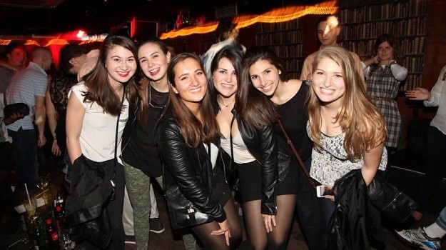 Camden Pub Crawl London3