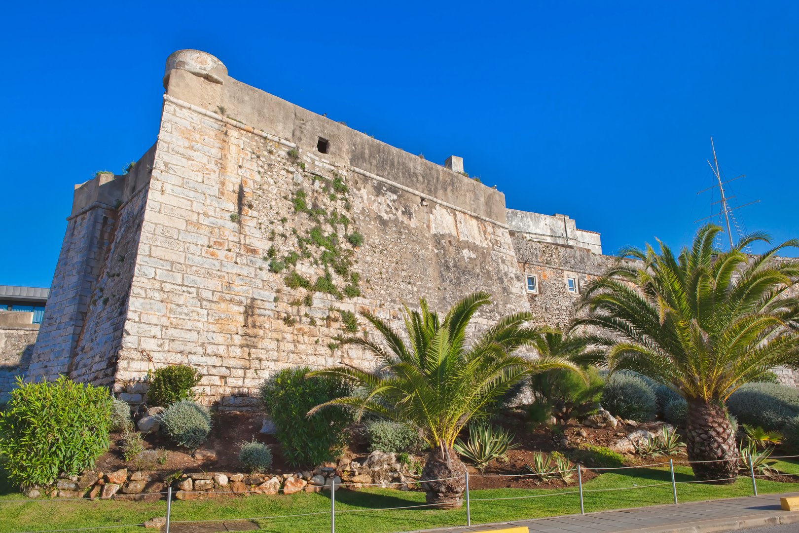 Essential Free Tour Cascais5