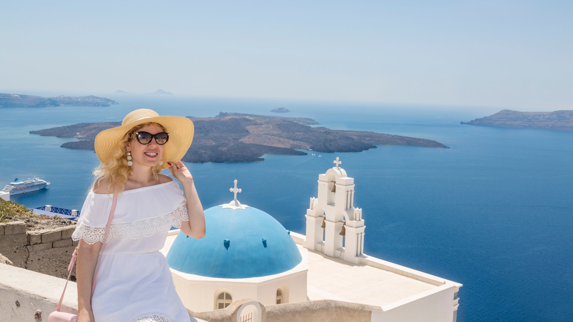 Free Self-Guided Tour Santorini1