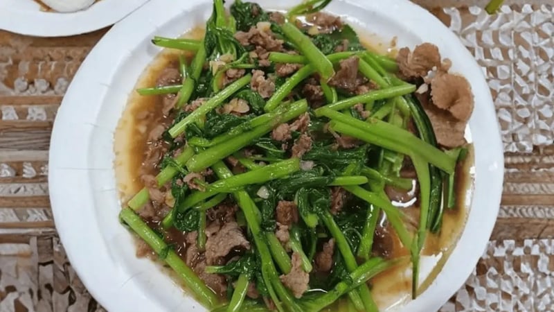 新北中和美食 【興南夜市美食】中和南勢角捷運站三分鐘，家常快炒上菜速度快又好吃、口味大眾