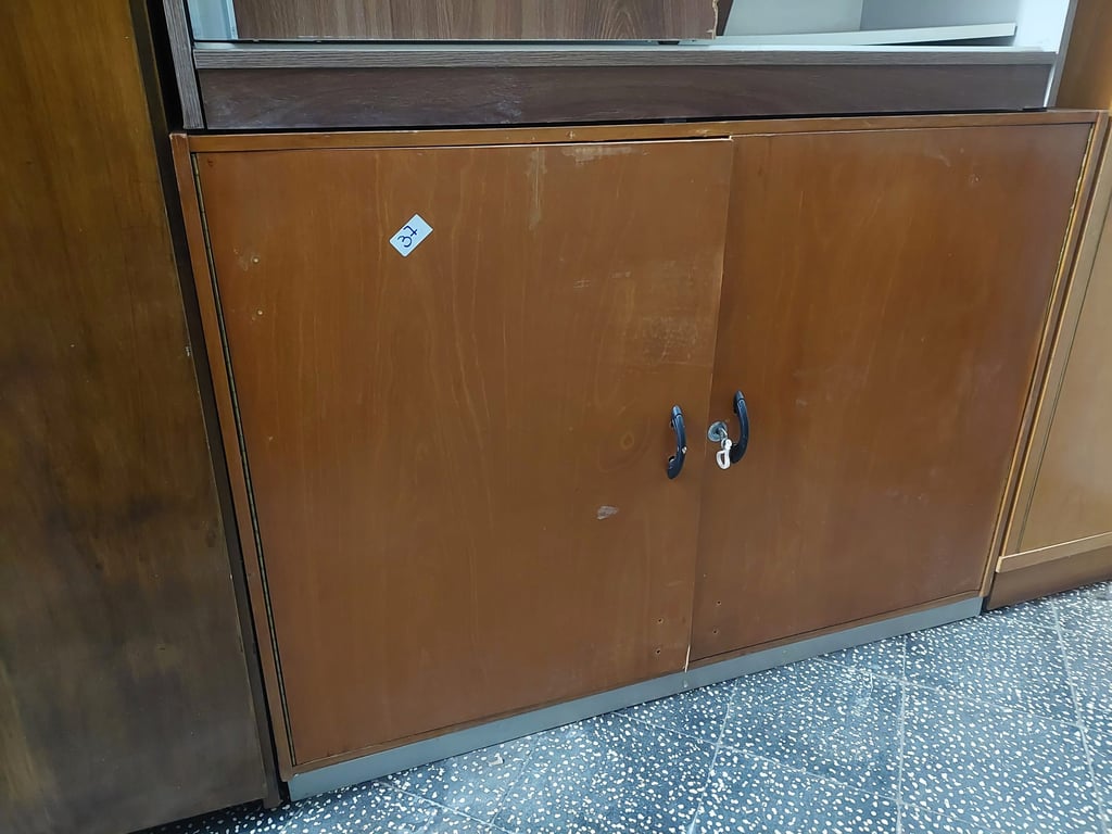 Subasta online de muebles de oficina