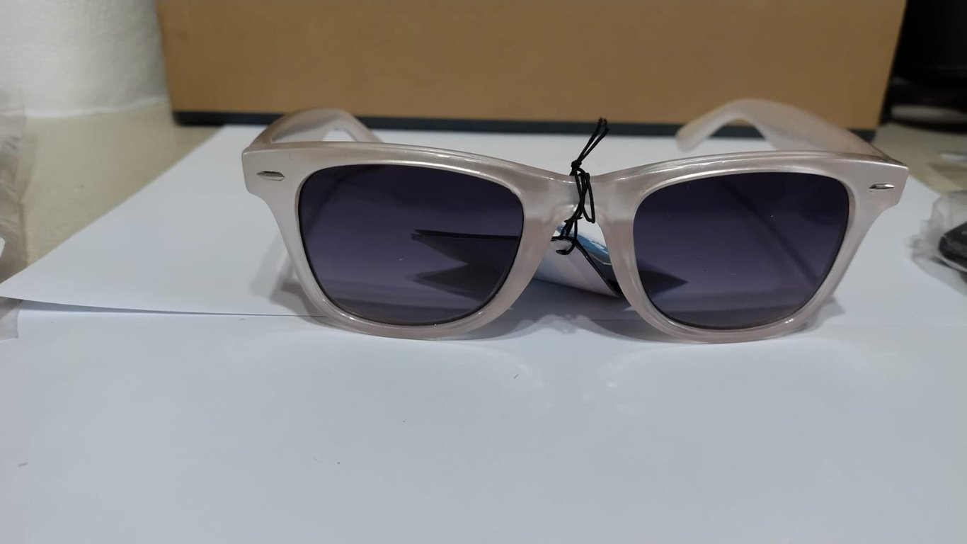 Lente de sol soluxe UV 400
