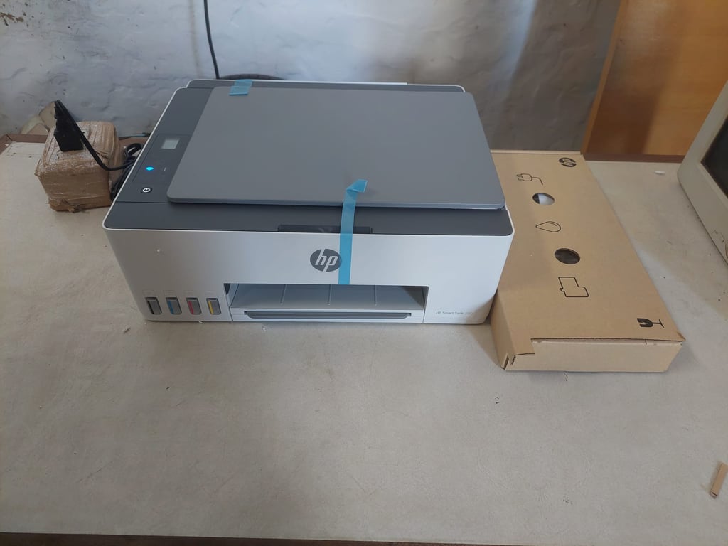 Subasta online de impresoras hp nuevas, televisores para repuesto y varios