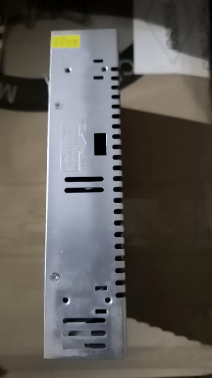 1 fuente de alimentación