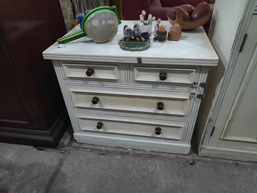 Conjunto de muebles de madera para dormitorio 