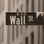 Wall Street Rotation Accelerates: Dow Jumps 1% as Chip Stocks Tumble