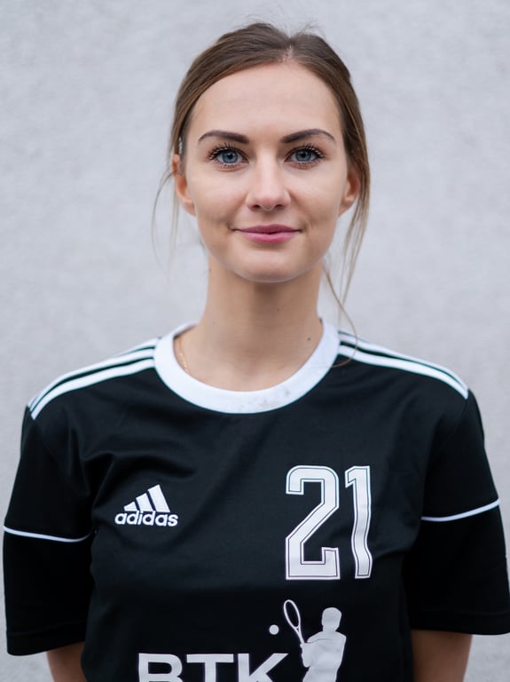 Elīna Hovratoviča