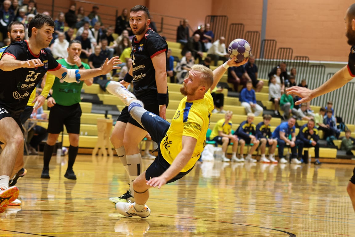 Viljandi HC/LEONHARD WEISS defeat ZRHK TENAX Dobele 31–26 in Baltic Handball League