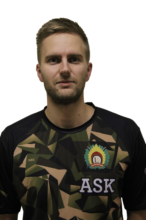 Roberts Zvejnieks