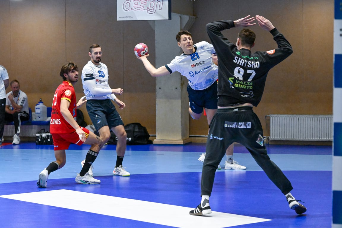 HC Dragunas pull away after halftime to defeat HC Cocks 30–26
