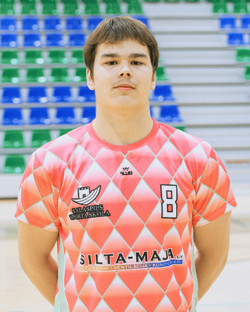 Marks Plūme