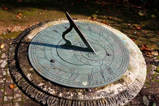 Sun dial