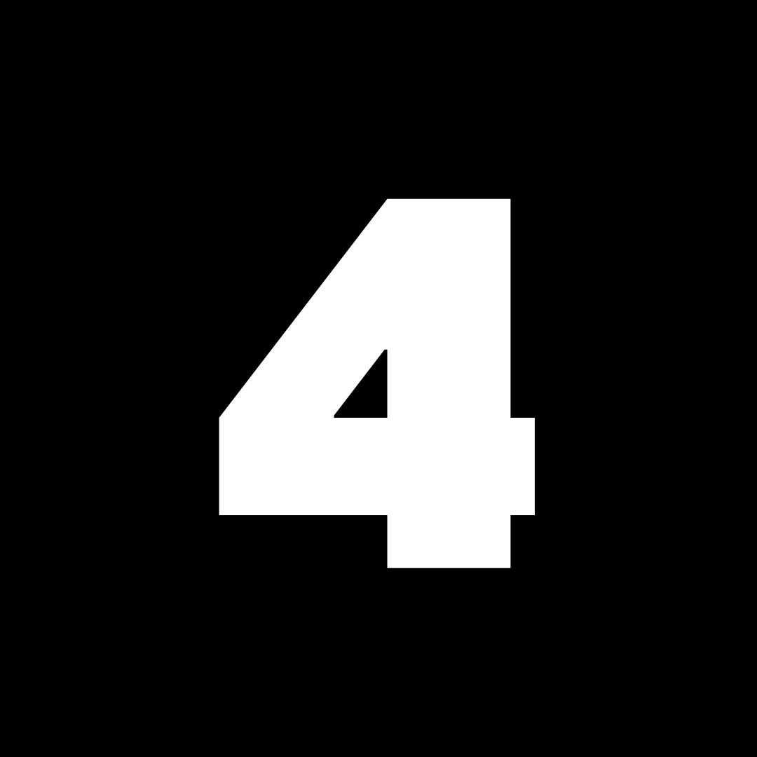 (4)