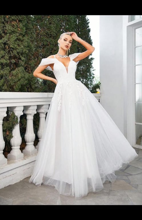 فستان الزفاف SHEIN