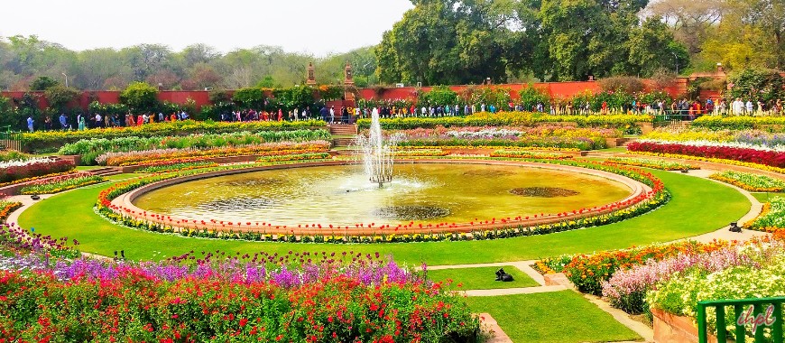 Famous Garden in Delhi