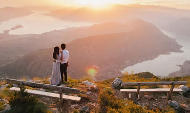 Trail to Hatu Peak offers awe-inspiring views of the Shivalik Hills in outer Himalayan range