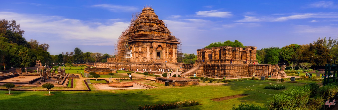 Golden Triangle Tour with Orissa Varanasi & Kolkata