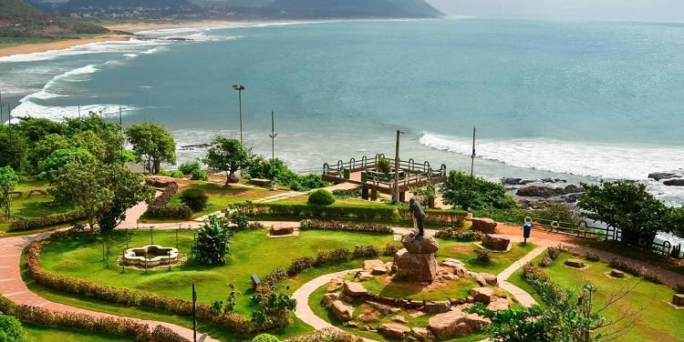 Best Places To Visit in Andhra Pradesh in April|Visakhapatnam|Amaravati Stupa|ri Sathya Sai Space Theatre
